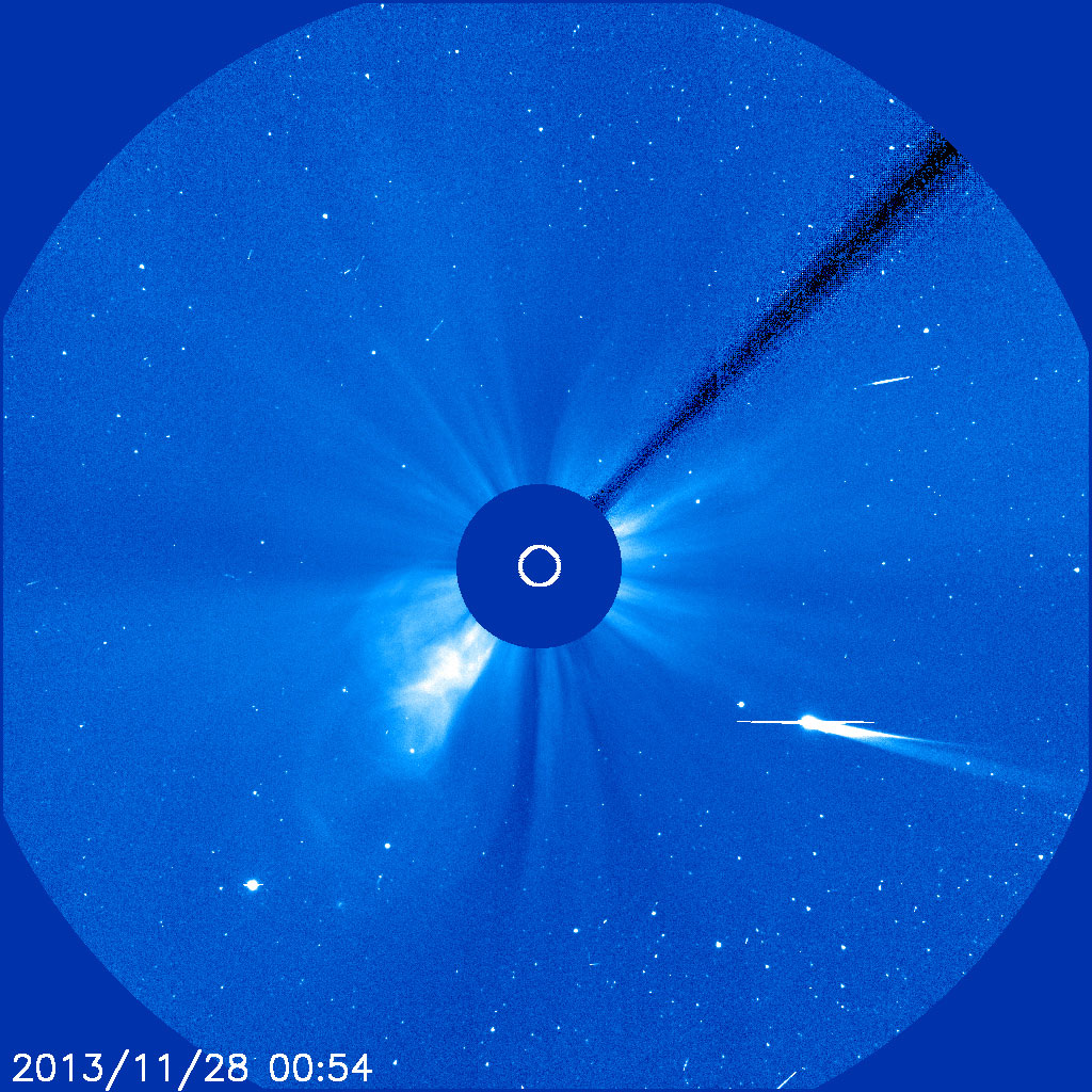 Image of comet ISON on 2013 November 28